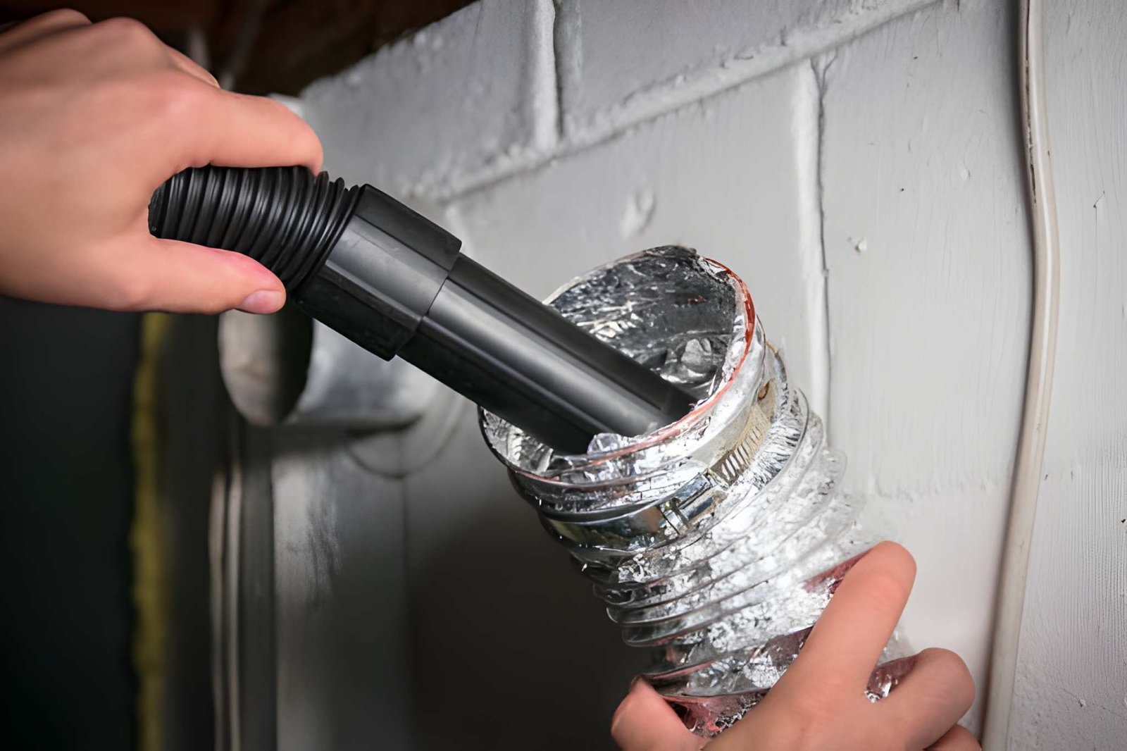 Duct cleaning before and after